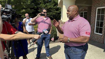 Mark Robinson vows to rebuild his staff for North Carolina governor as Republican group backs away