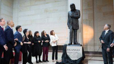 Mike Johnson - Hakeem Jeffries - Johnny Cash - Barbara Sprunt - US Capitol statue of Johnny Cash depicts Arkansas' history and progress - npr.org - Usa - state Arkansas - Vietnam