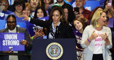 Joe Biden - Donald Trump - Kamala Harris - Nick Visser - ‘Thank Unions!’ Harris Courts Voters In Rousing Pledge To Protect Workers’ Rights - huffpost.com - Usa - state Pennsylvania - state Michigan - state Wisconsin - city Pittsburgh