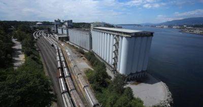 Tentative deal reached in Metro Vancouver grain strike: federal minister