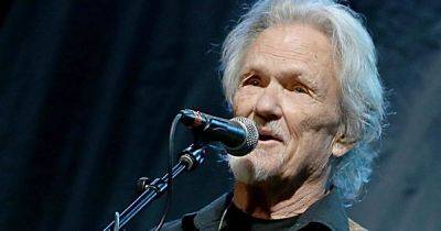 Barbra Streisand - Ed Mazza - Dolly Parton - Celebrities, Fans Offer Emotional Tributes To 'Absolute Genius' Kris Kristofferson - huffpost.com - Usa - city Nashville