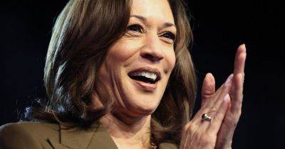 Podcast Host Shows Right Way To Ask Kamala Harris About Her Racial Identity