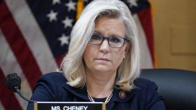 Donald Trump - Kamala Harris - Mitt Romney - Liz Cheney - Dick Cheney - John Maccain - Adam Kinzinger - Republican Liz Cheney endorses Kamala Harris - apnews.com - Washington - state Wyoming